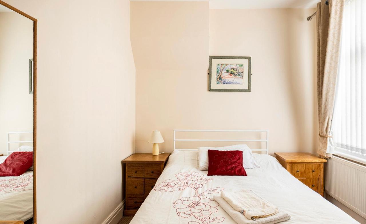 Tsd Guest House Blackpool Bagian luar foto